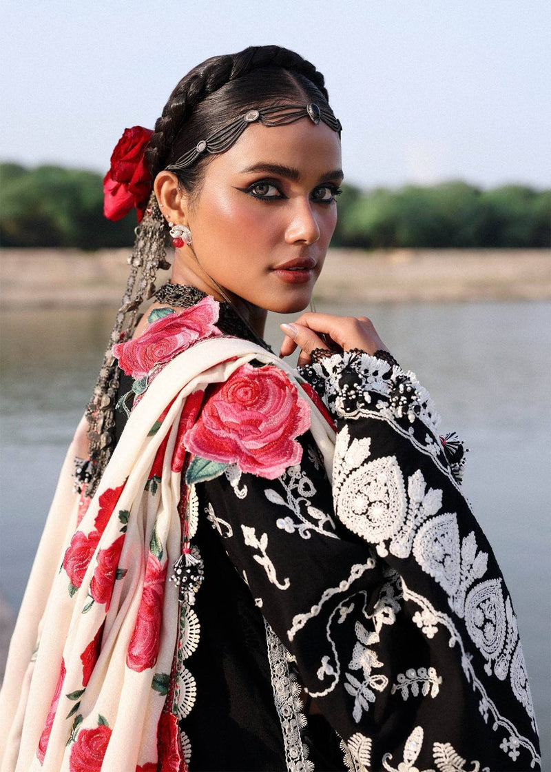 img_hussain_rehar_karandi_awwal_boutique