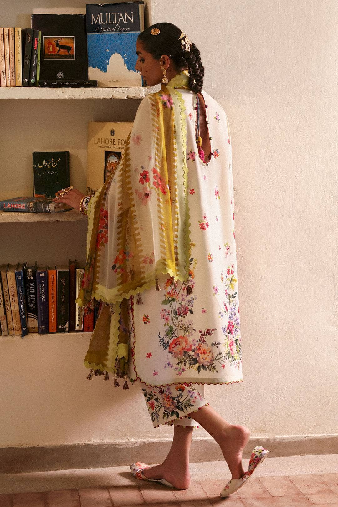 img_zaha_festive_edit_lawn_awwal_boutique