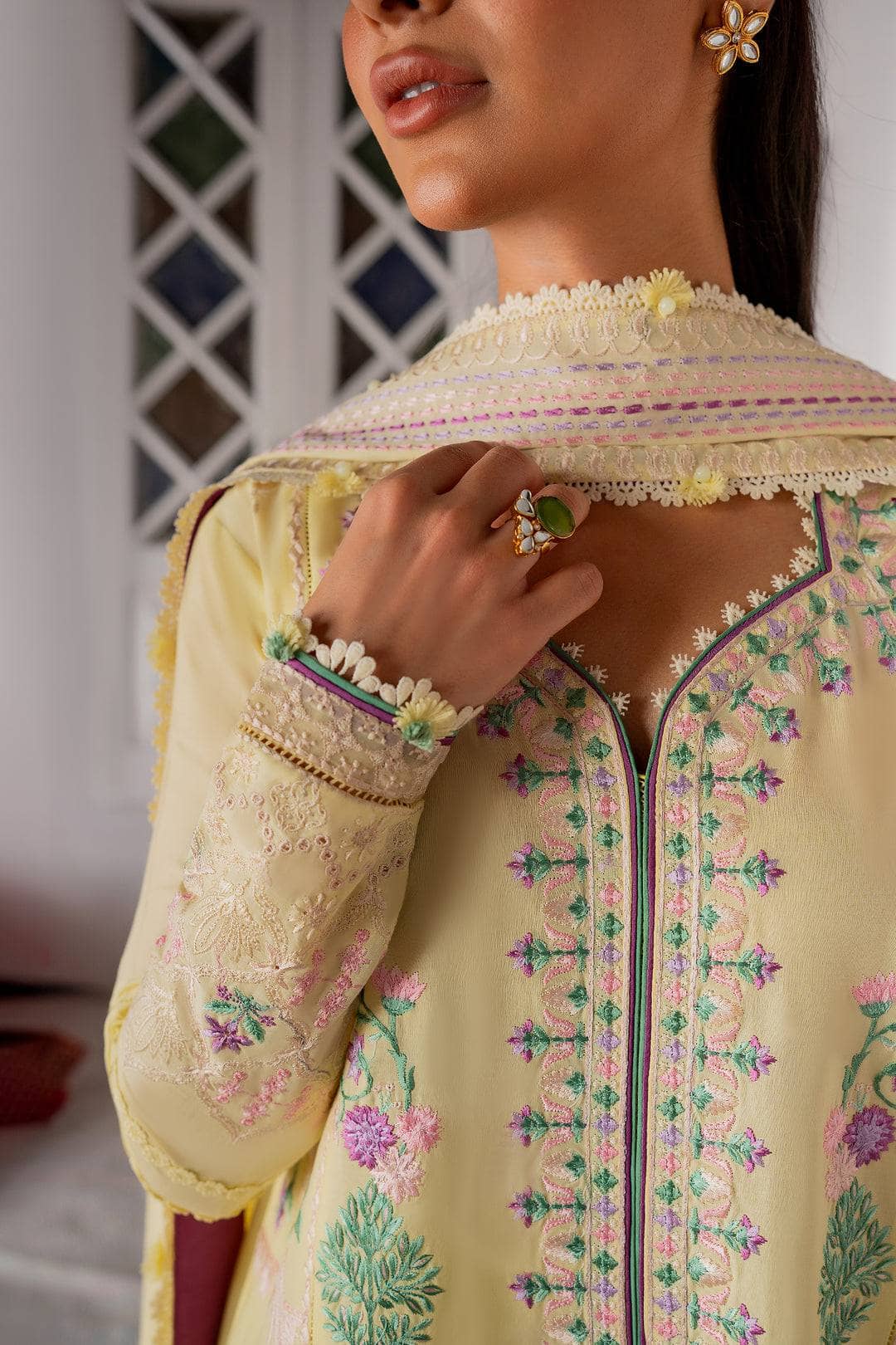 img_zaha_festive_lawn_awwal_boutique