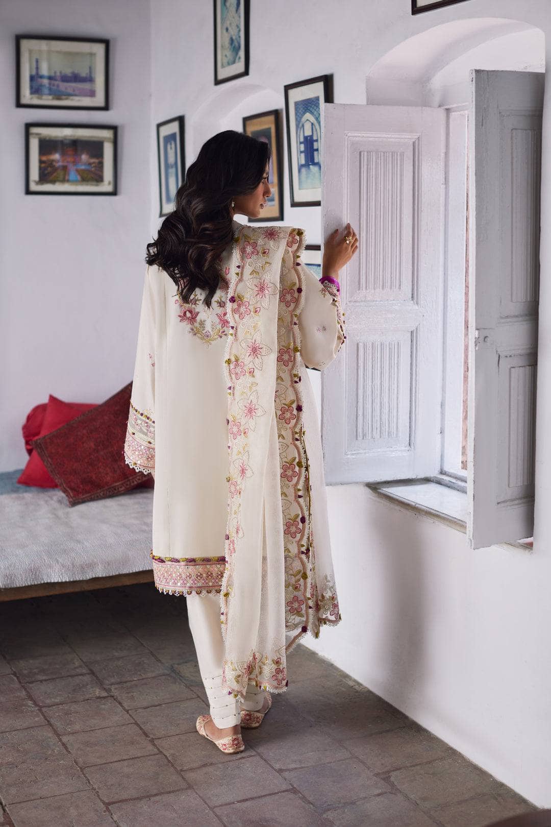 img_zaha_festive_lawn_awwal_boutique