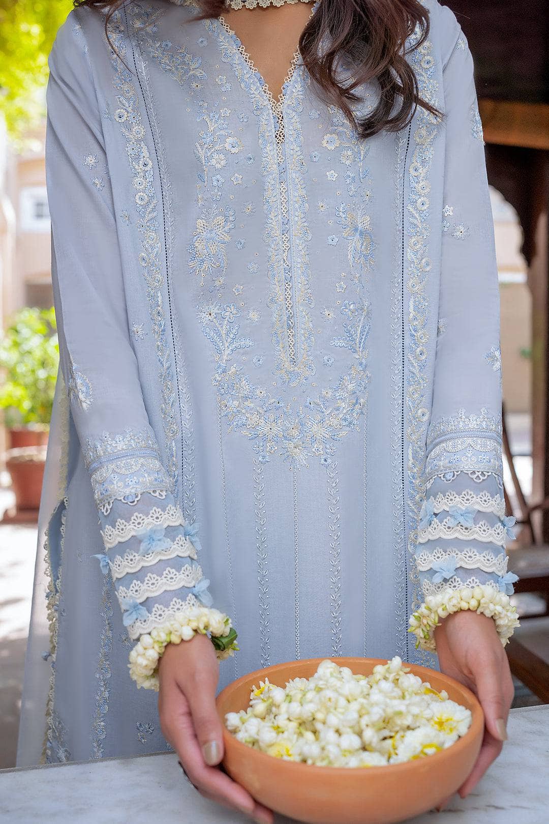 img_zaha_festive_lawn_awwal_boutique