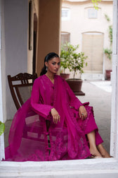 img_zaha_festive_lawn_awwal_boutique