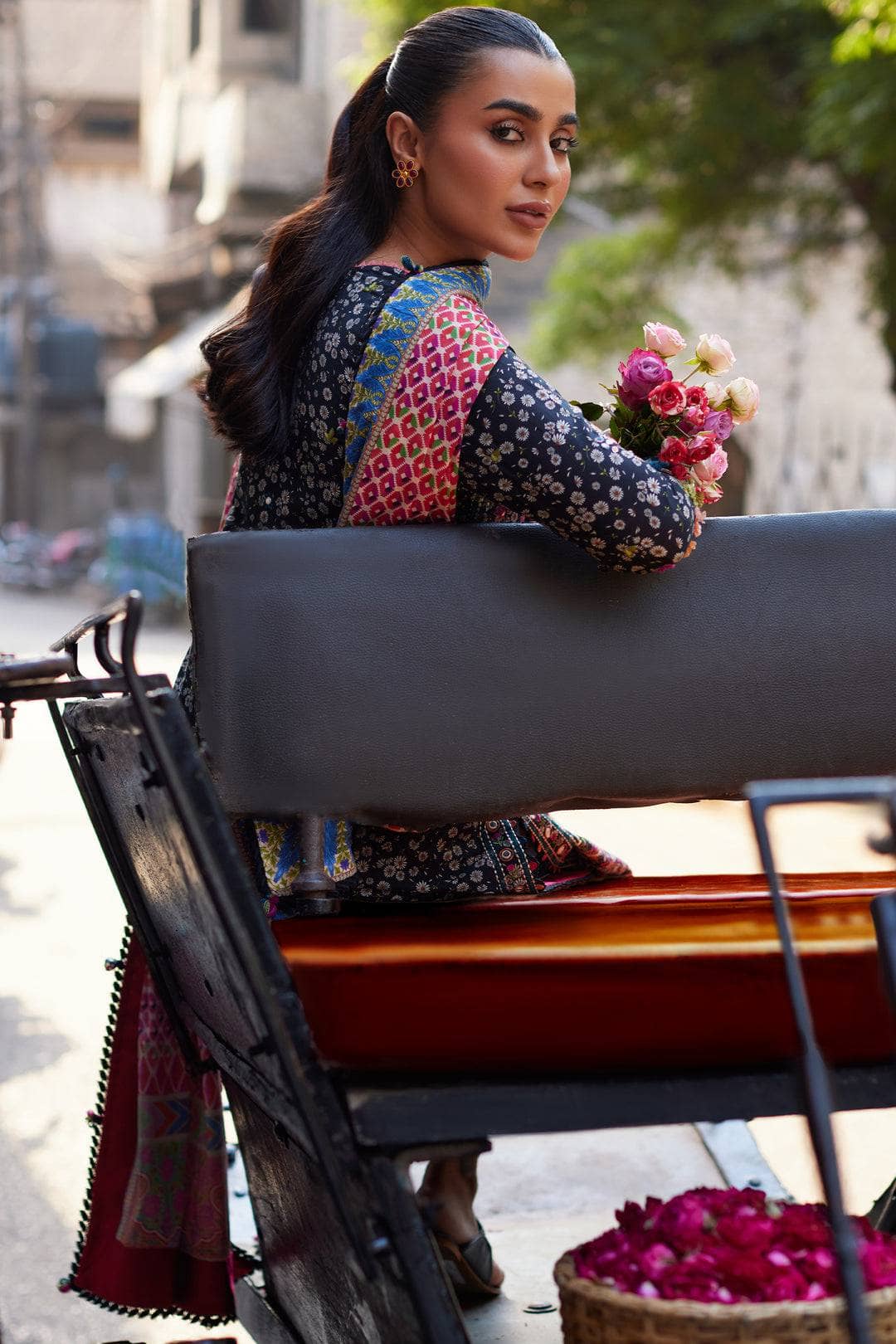 img_zaha_festive_lawn_awwal_boutique