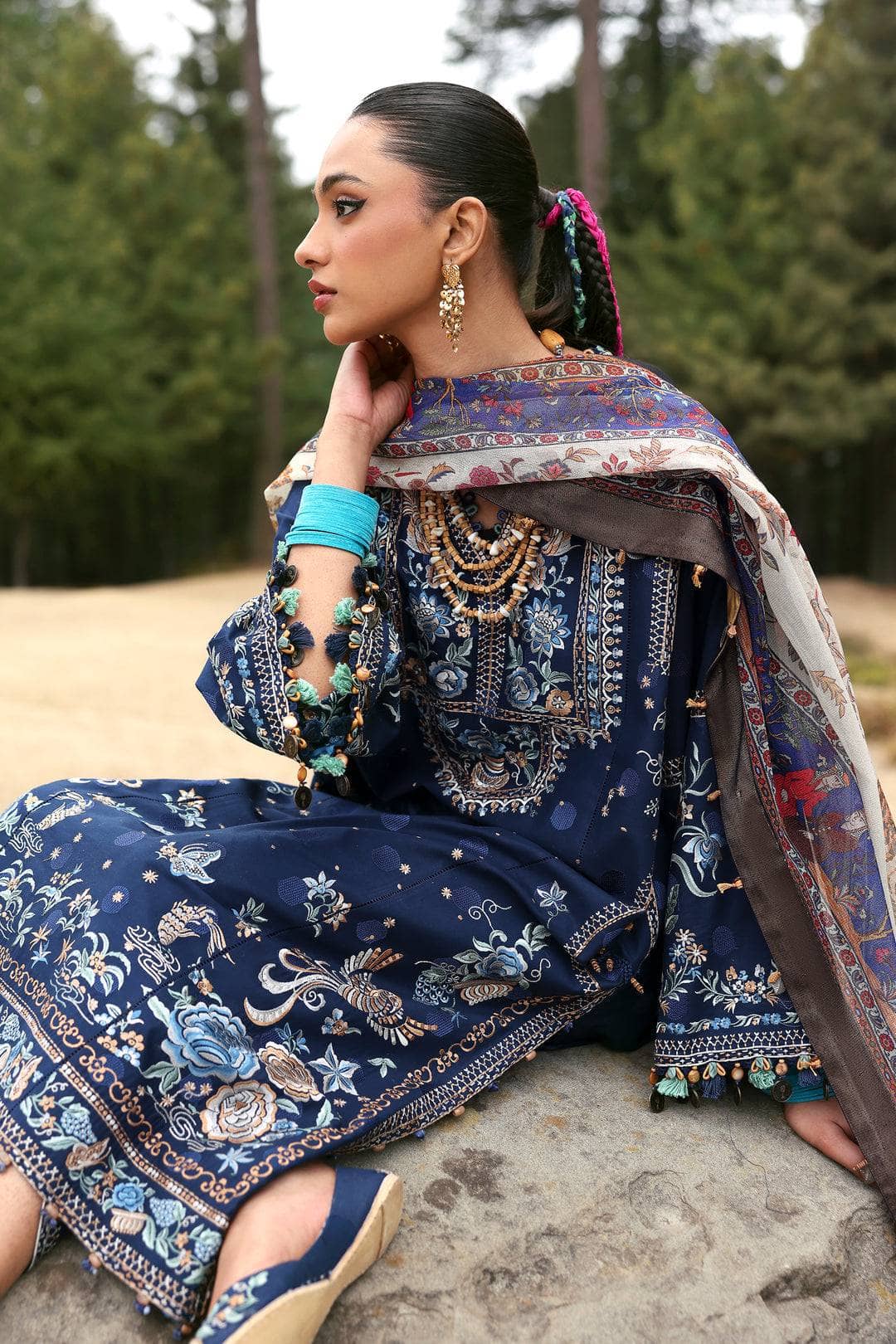 img_zaha_festive_lawn_neelum_awwal_boutique