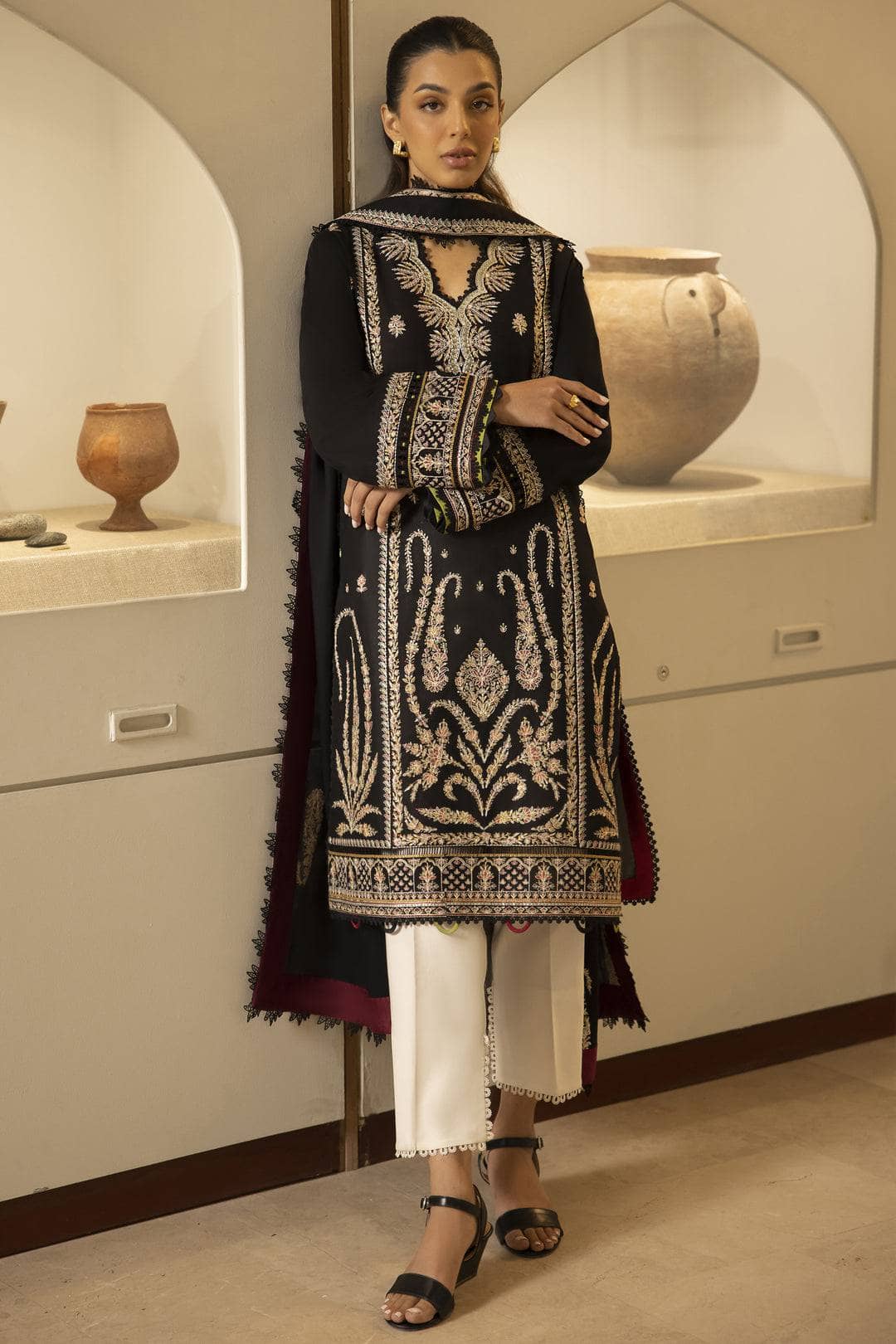 img_zaha_lawn_24_awwal_boutique