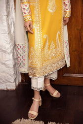 img_zaha_lawn_24_awwal_boutique