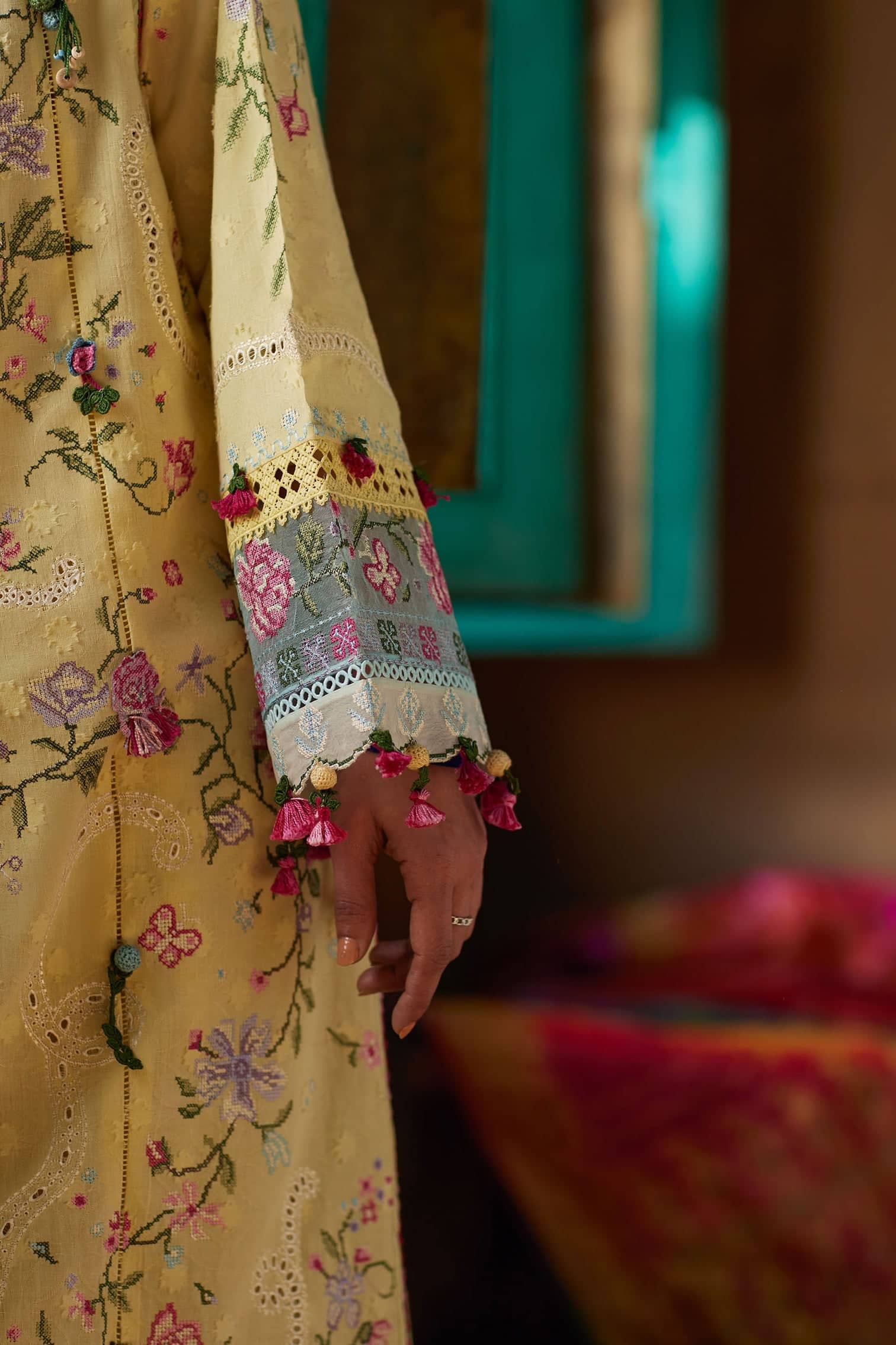 Zaha Meili Festive Lawn 26/HUĀ YÙN 花韵 (ZL26-03 B)