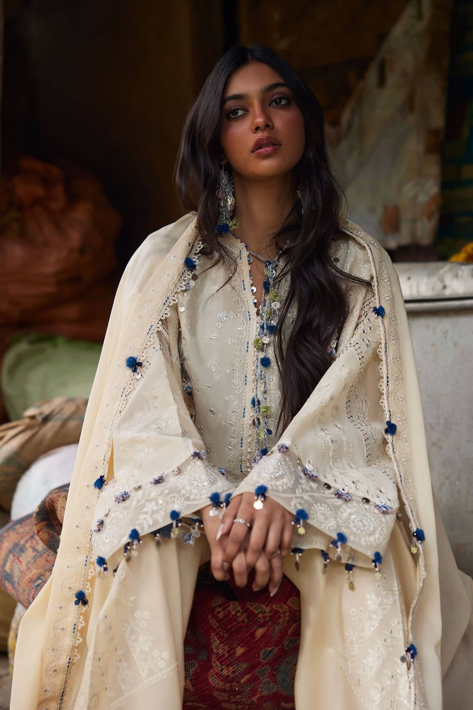 img_zaha_lawn_awwal_boutique