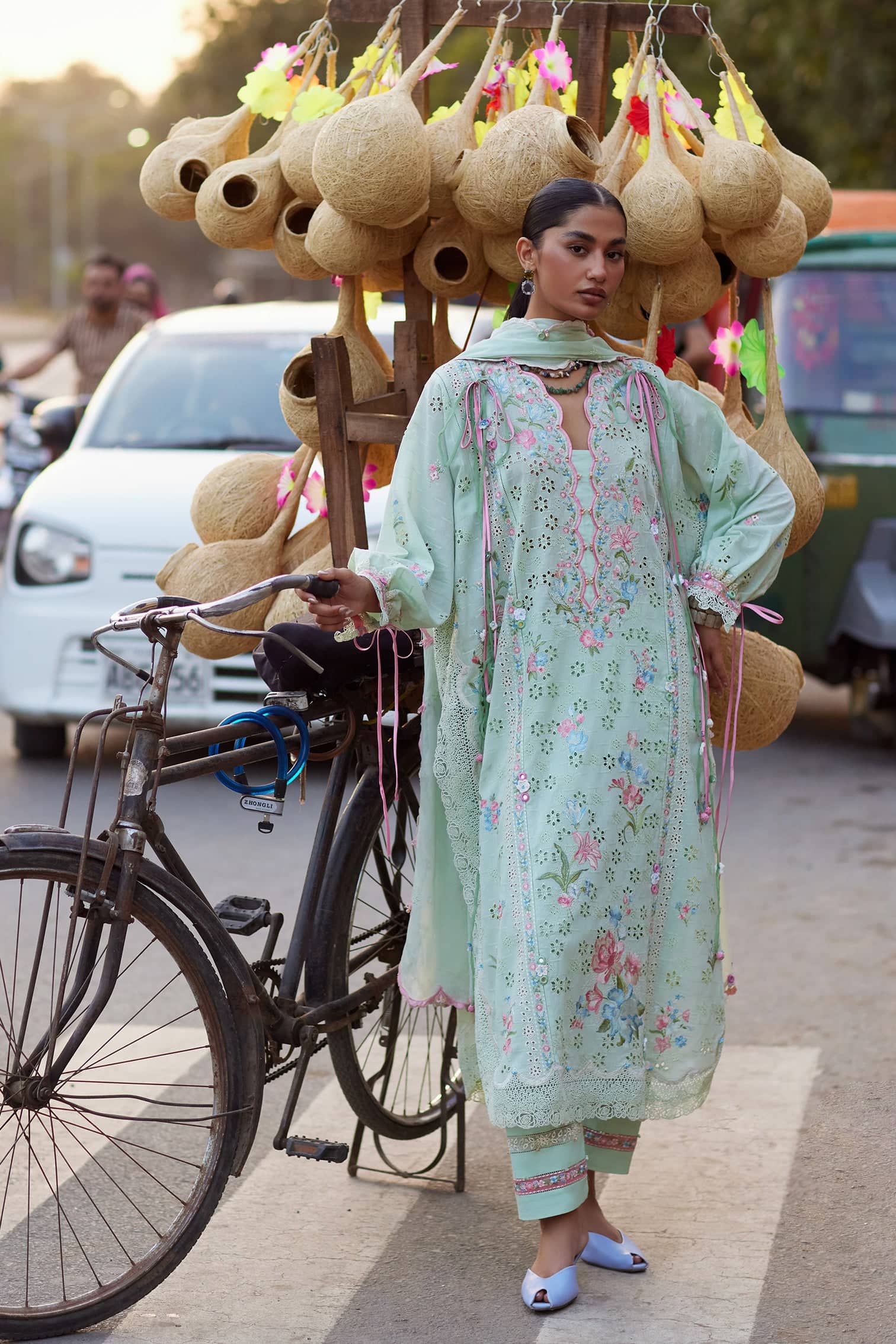 img_zaha_wildflower_awwal_boutique