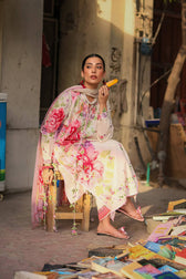 Restocked/Zaha Wildflower Luxury Lawns/PINK MINK FROLIC (ZF26-05)