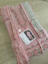 img_zaha_lawn_open_pic_awwal_boutique