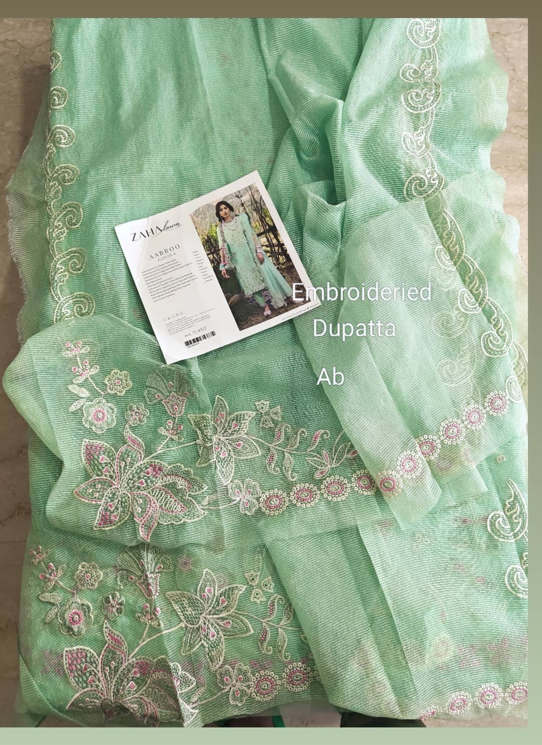 Sale ‼️Open Pic/Zaha Festive Lawn Neelum/Aabroo/5A