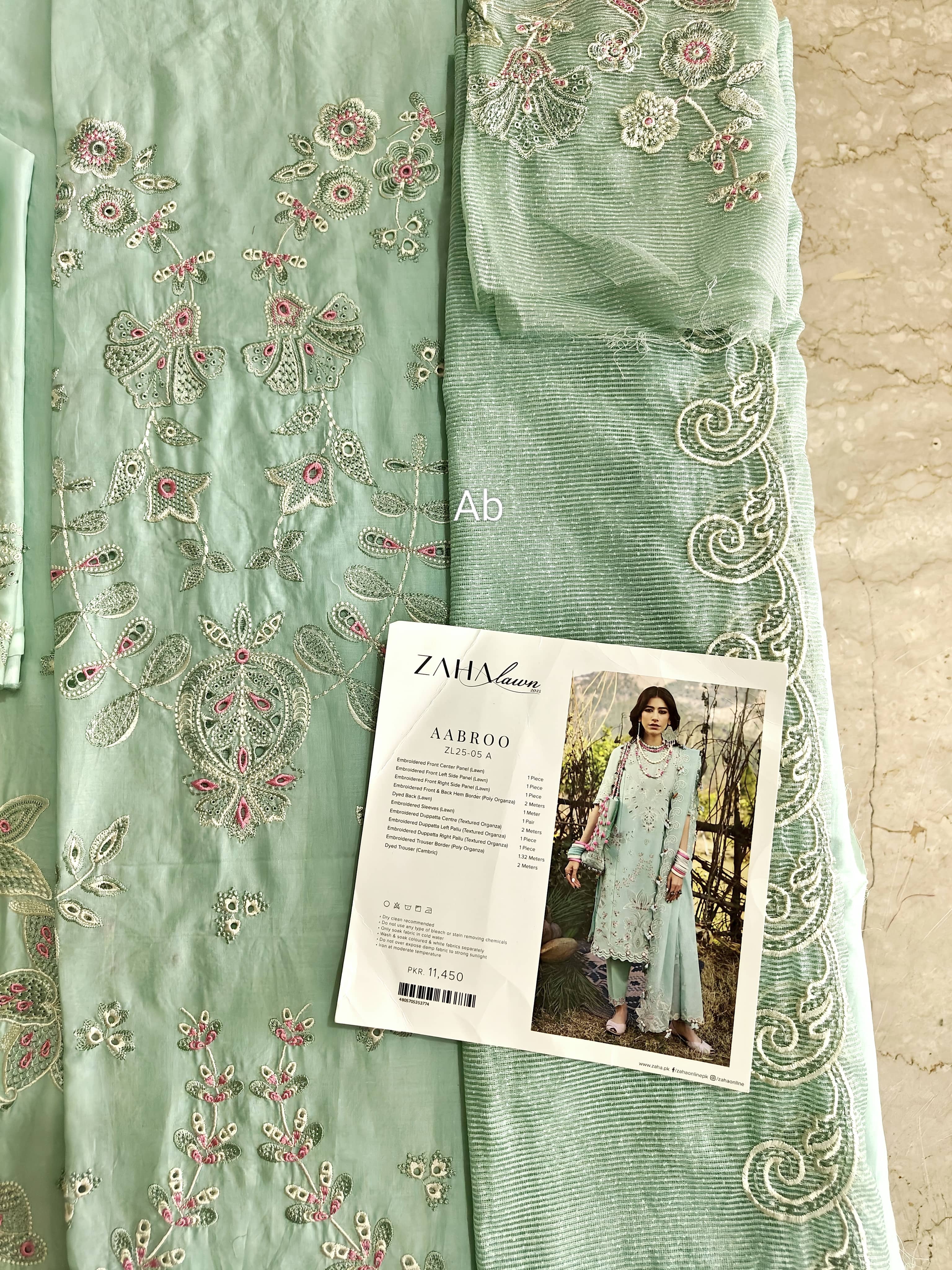 Sale ‼️Open Pic/Zaha Festive Lawn Neelum/Aabroo/5A
