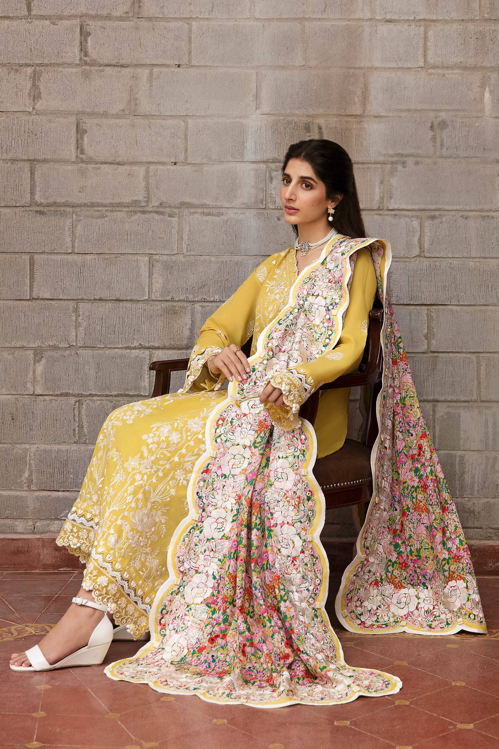 img_zaha_lawn_23_awwal_boutique