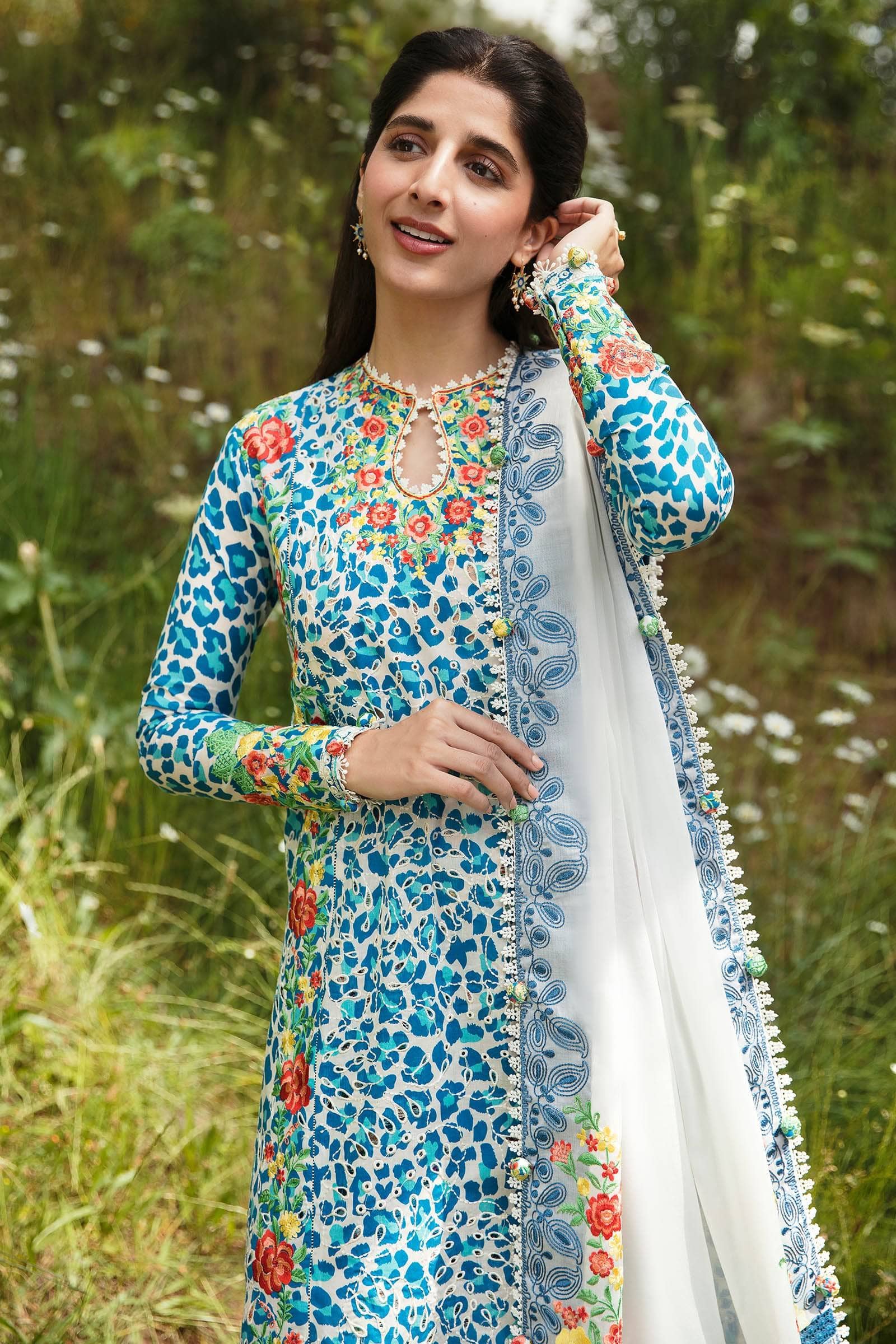 img_zaha_lawn_23_awwal_boutique