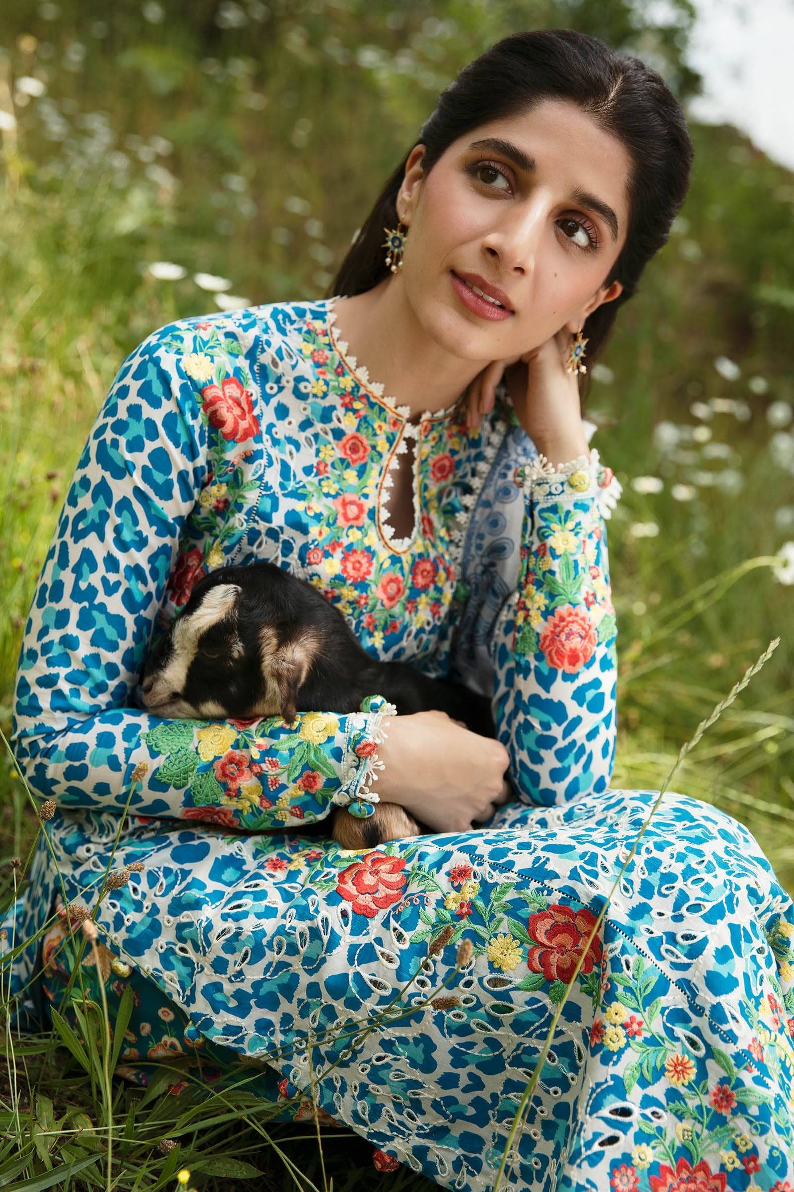 img_zaha_lawn_23_awwal_boutique