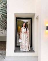 img_spotted_in_crimson_lawn_awwal_boutique