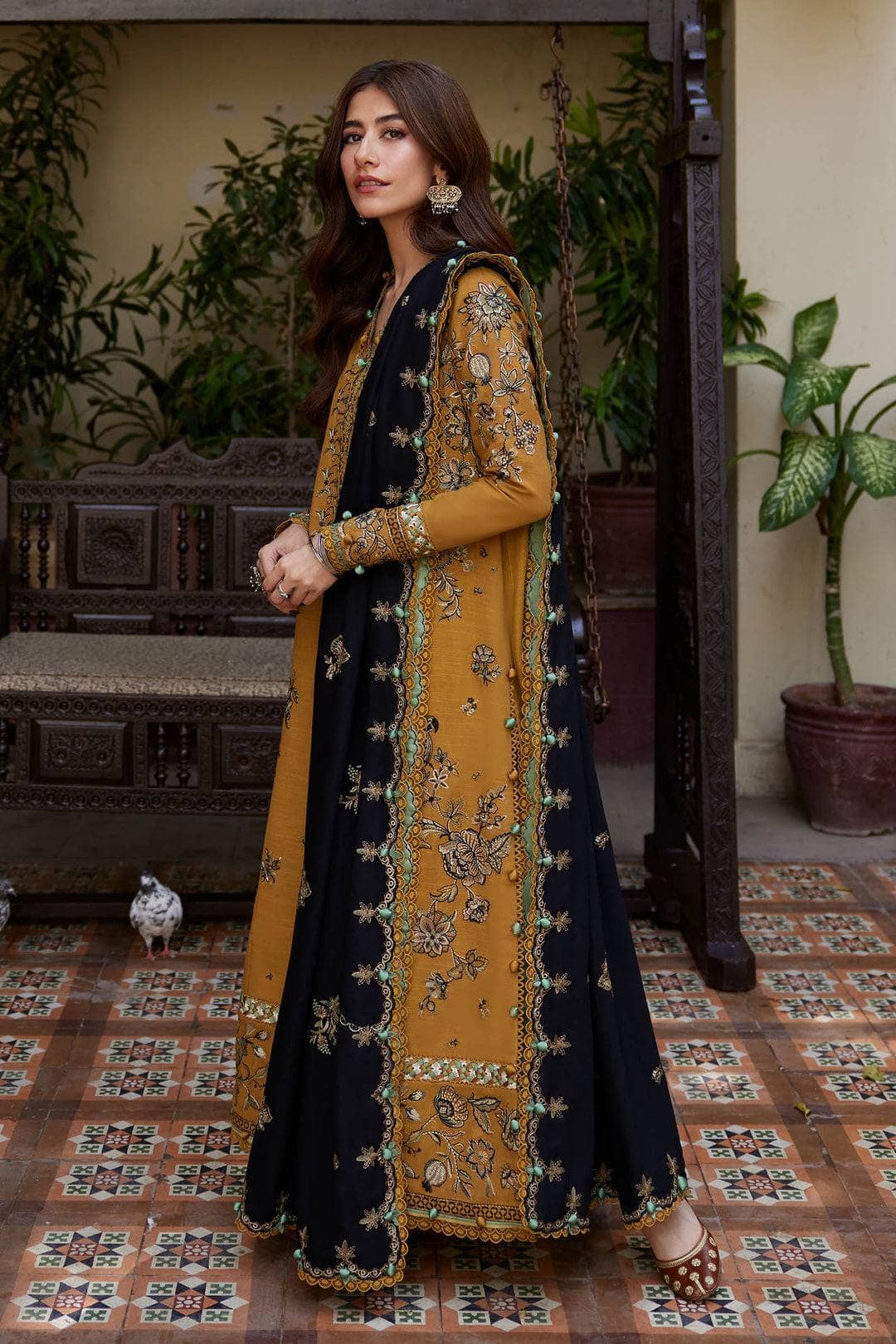 img_zaha_winter_23_awwal_boutique