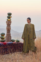 Zaha Winter Pakistani Suits Zaha Winter 25/NAYRA (ZW25-07)