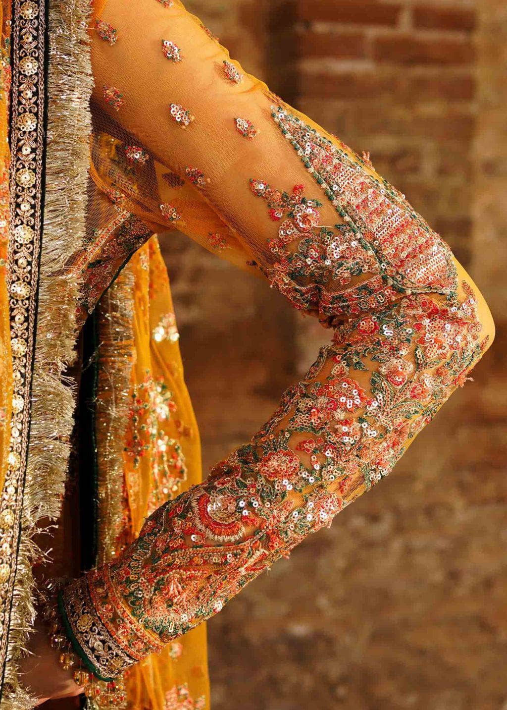 img_zaib_un_nisa_by_hussain_rehar_awwal_boutique