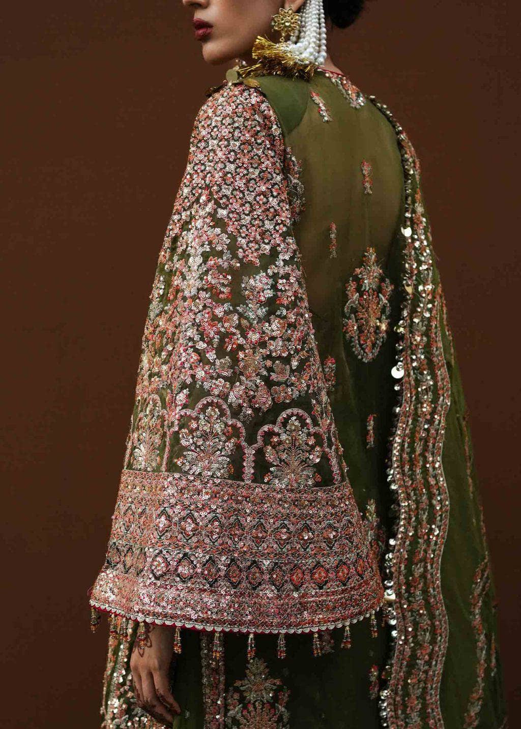 img_zaib_un_nisa_by_hussain_rehar_awwal_boutique