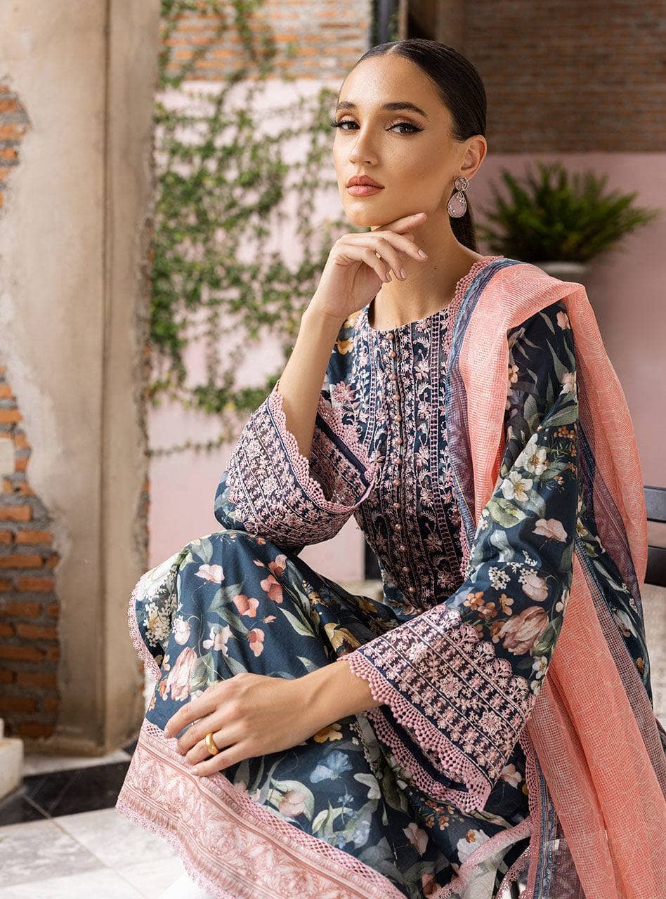 img_zainab_chottani_tahra_lawn_23_awwal_boutique