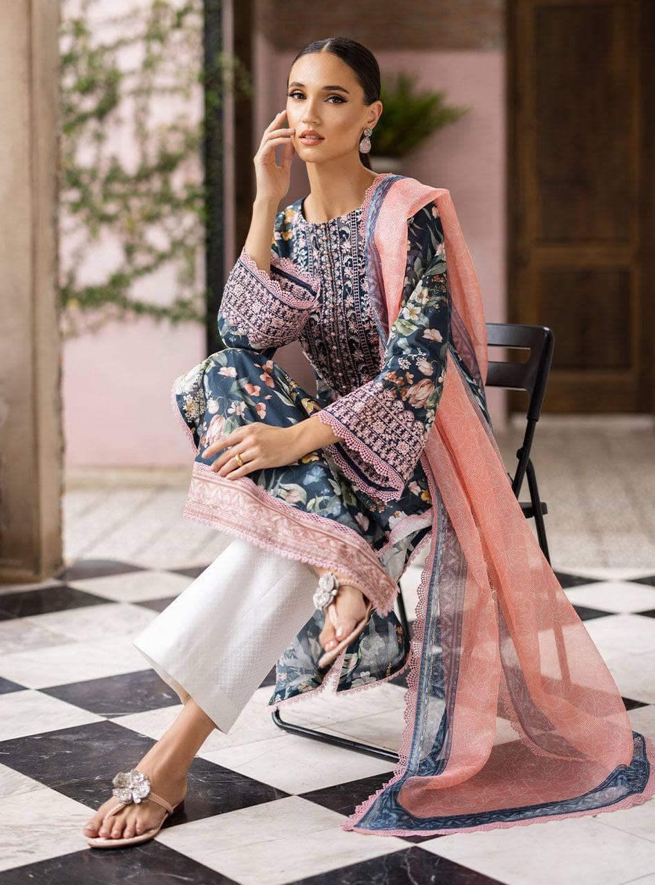 img_zainab_chottani_tahra_lawn_23_awwal_boutique