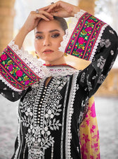 img_zainab_chottani_lawn_23_awwal_boutique