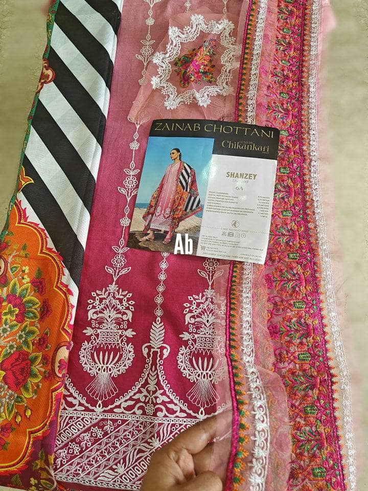 img_zainab_chottani_lawn_23_awwal_boutique