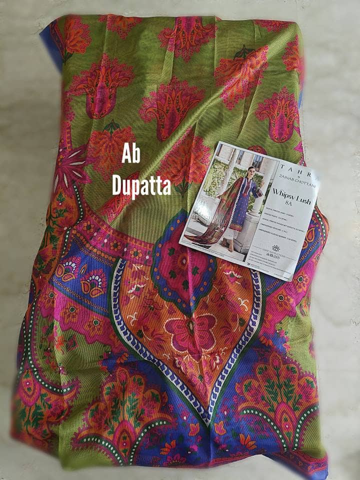Open Pic/Zainab Chottani Tahra/WHIPSY-LUSH 8A