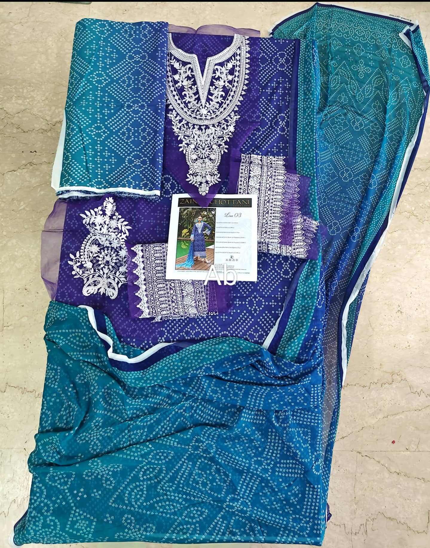 Sale‼️Zainab Chottani Tahra Lawn/Lisa