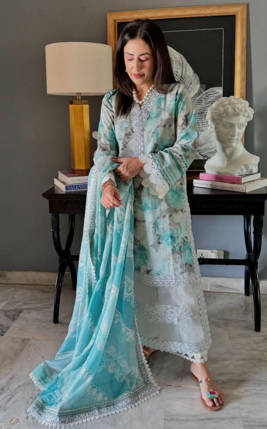 img_zainab_chottani_awwal_boutique