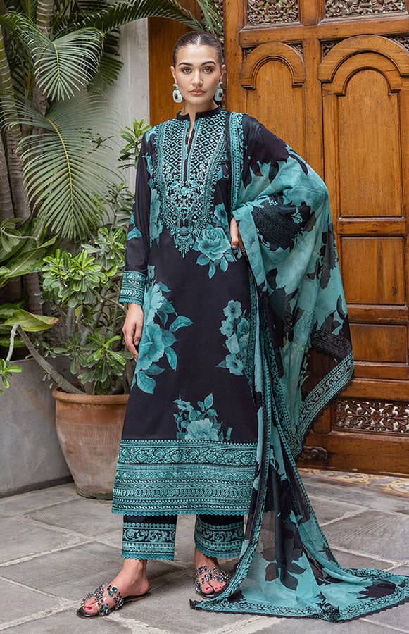 img_zainab_chottani_awwal_boutique