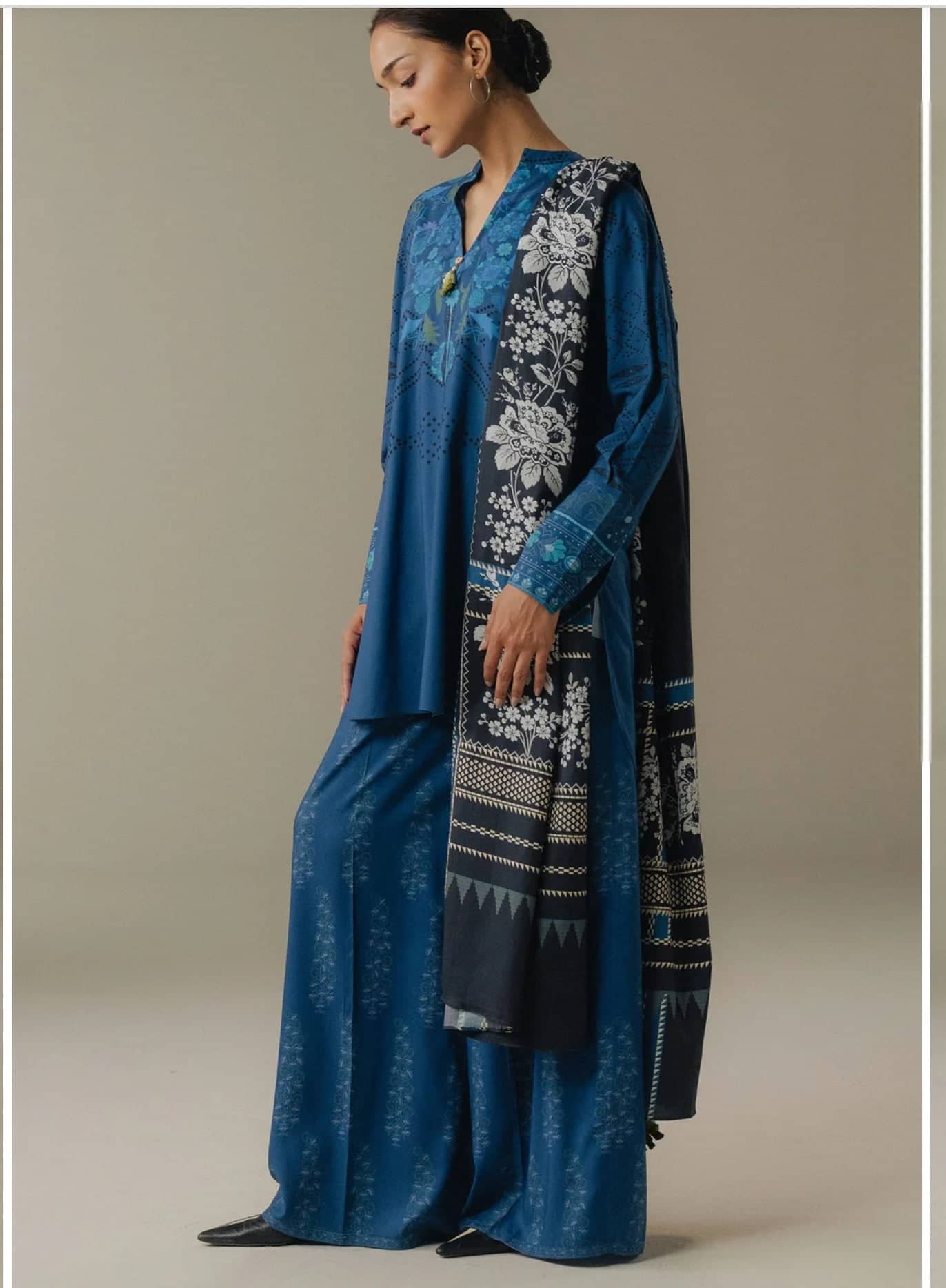 Zara Shahjahan Coco Fall Edit Lawn Pakistani Suits Zara Shahjahan Coco Prints 25/Vol 5/Terracotta Sky/9B