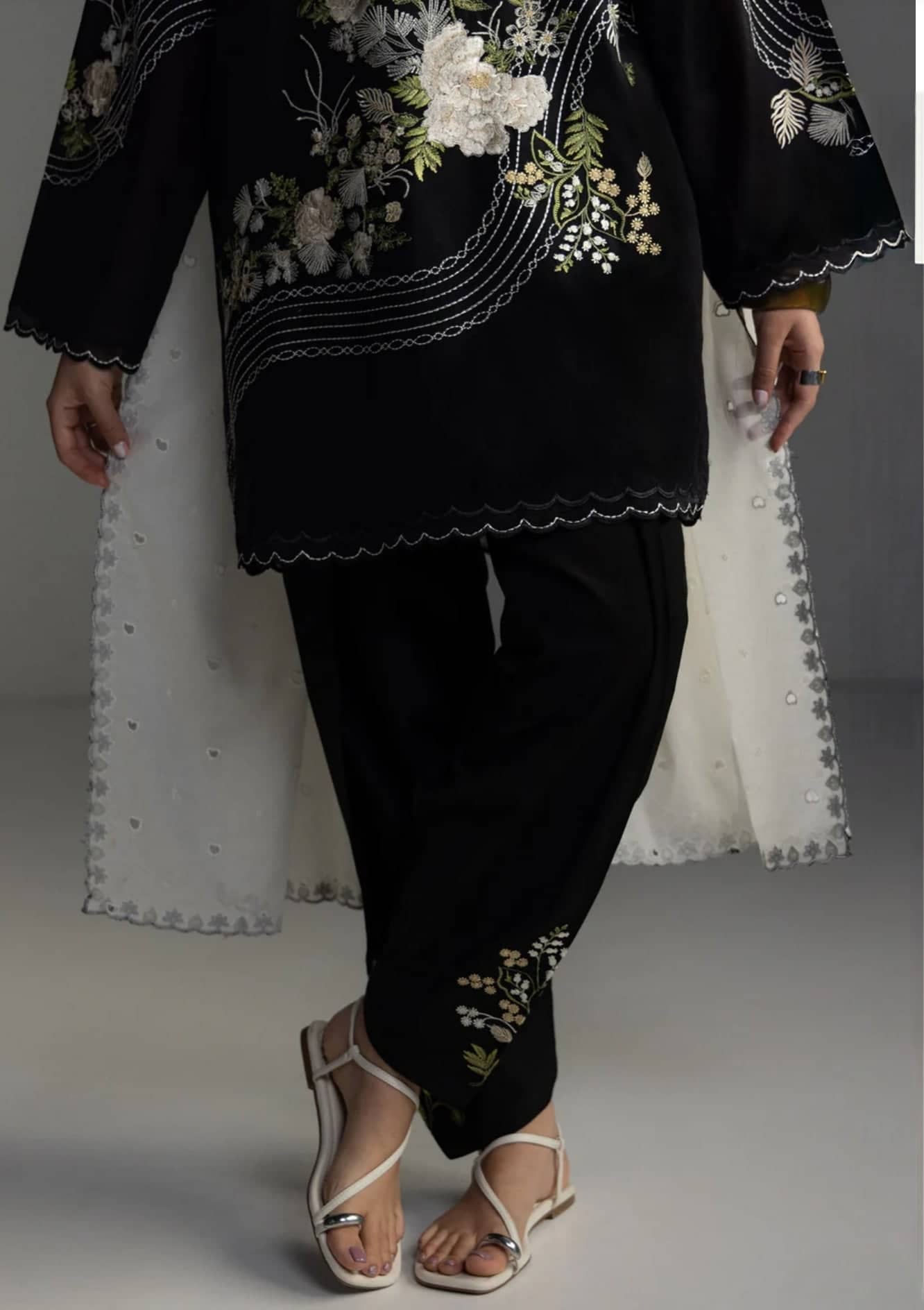 img_coco_lawn_by_zara_shahjahan_awwal_boutique