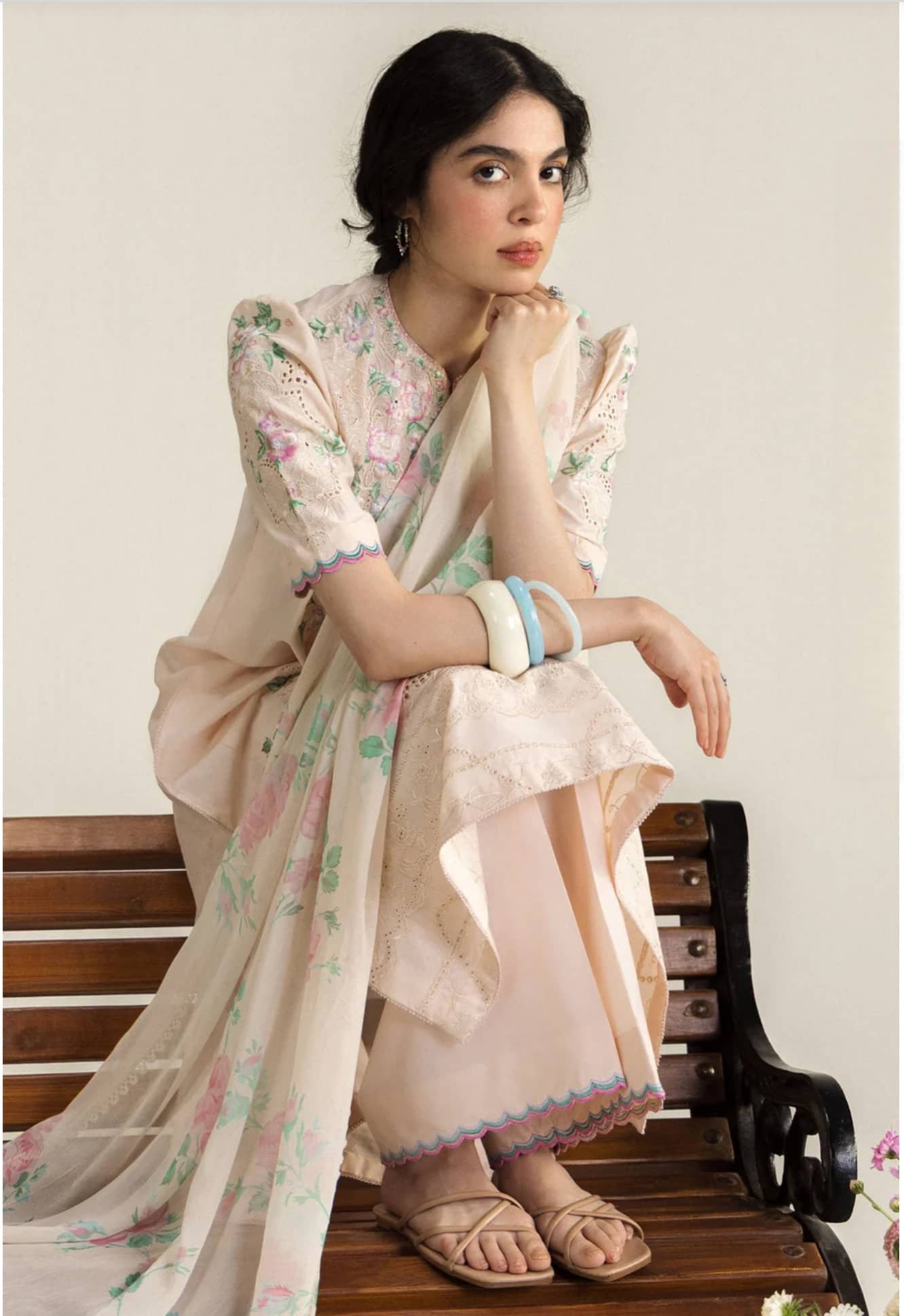 img_zara_shahjahan_coco_lawn_awwal_boutique