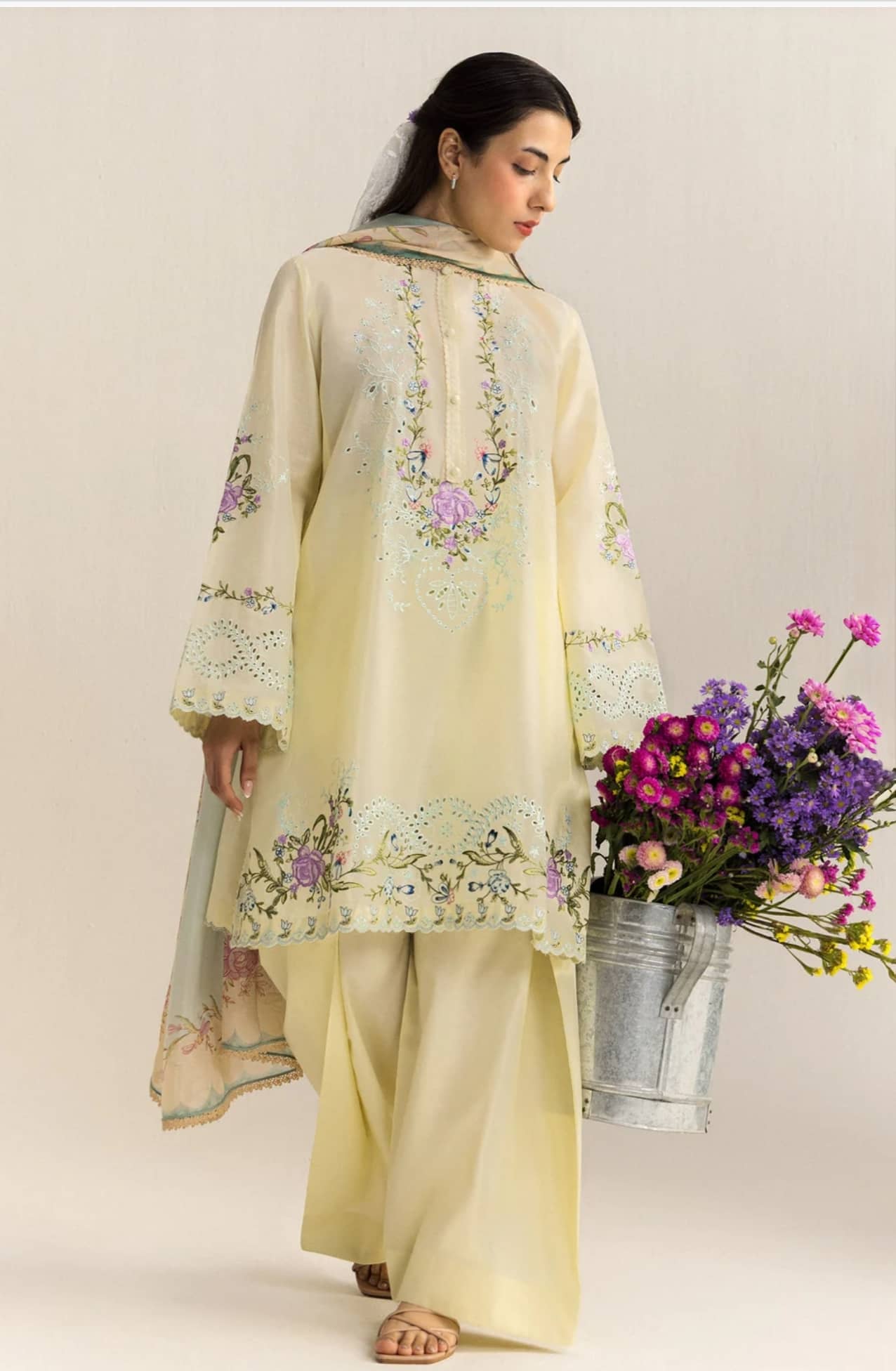 img_zara_shahjahan_coco_lawn_awwal_boutique