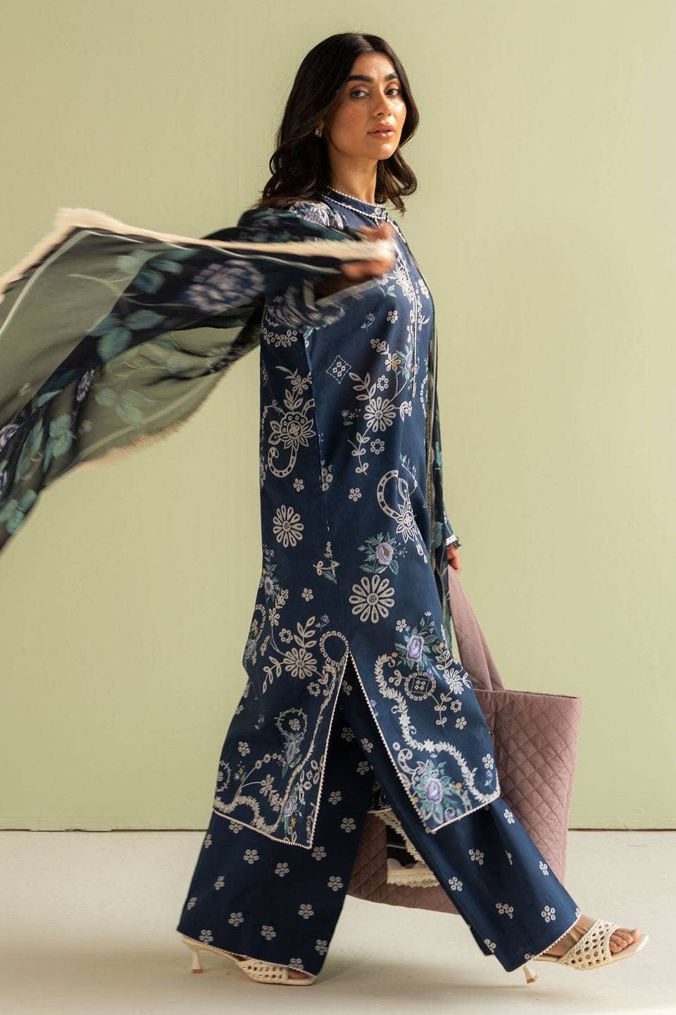 Zara Shahjahan Coco Prints Lawn Pakistani Suits Restocked/Zara Shahjahan Coco Prints 25/Nora-8A/Chiffon Dupatta/