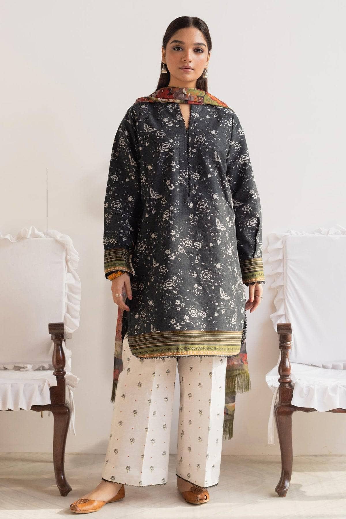 img_zara_shahjahan_coco_prints_awwal_boutique