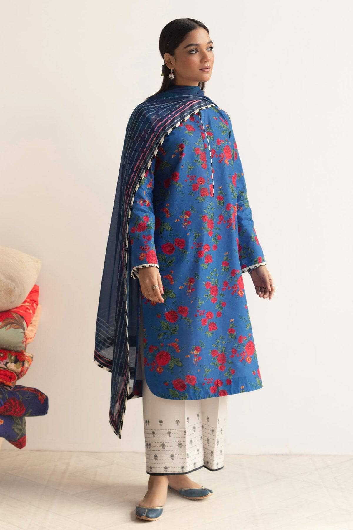 img_zara_shahjahan_coco_prints_awwal_boutique