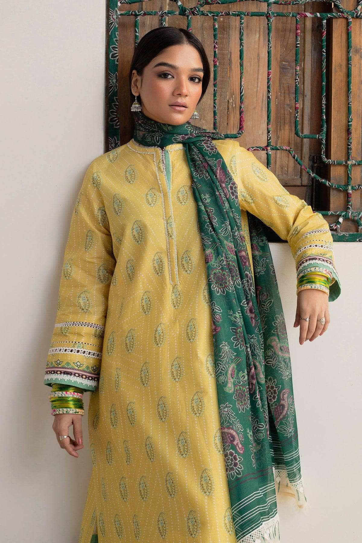 img_zara_shahjahan_coco_prints_awwal_boutique