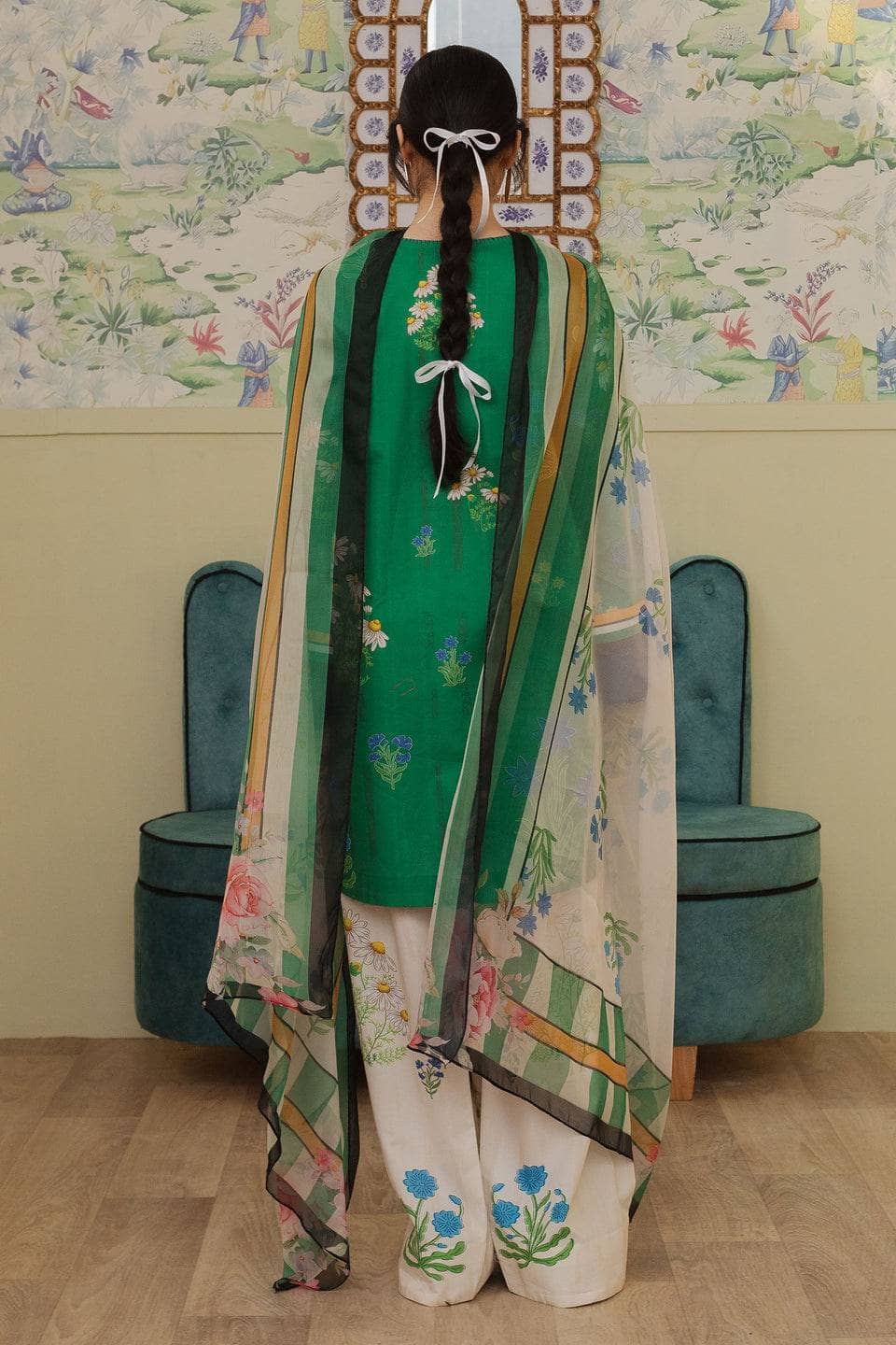 img_zara_shahjahan_coco_prints_awwal_boutique