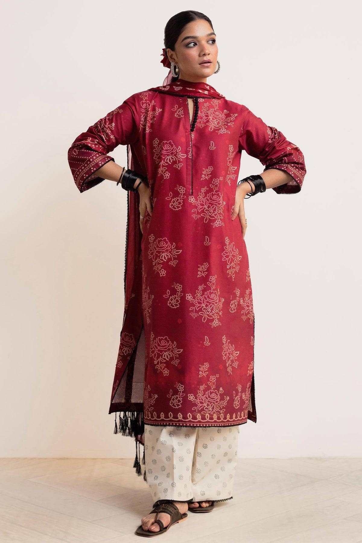 img_zara_shahjahan_coco_prints_awwal_boutique