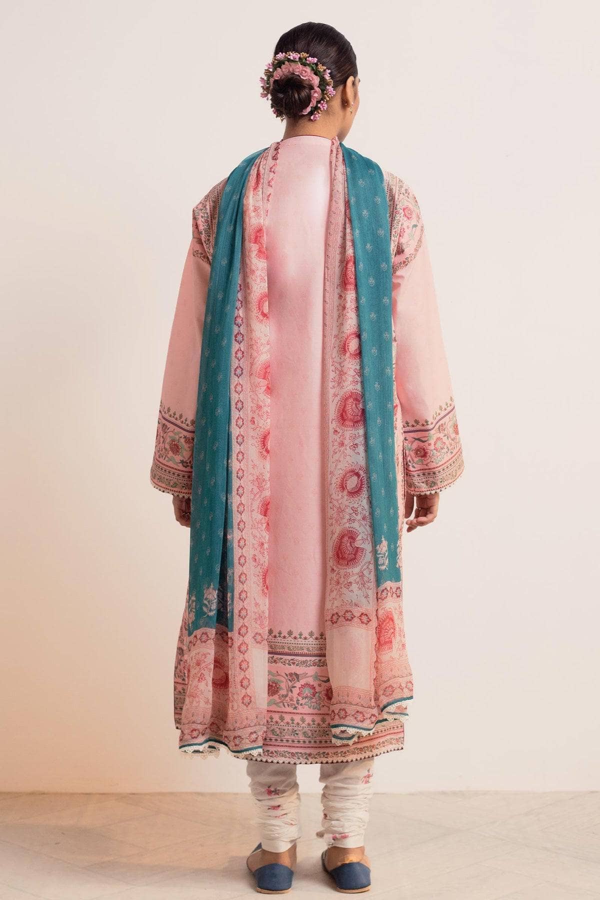 img_zara_shahjahan_coco_prints_awwal_boutique