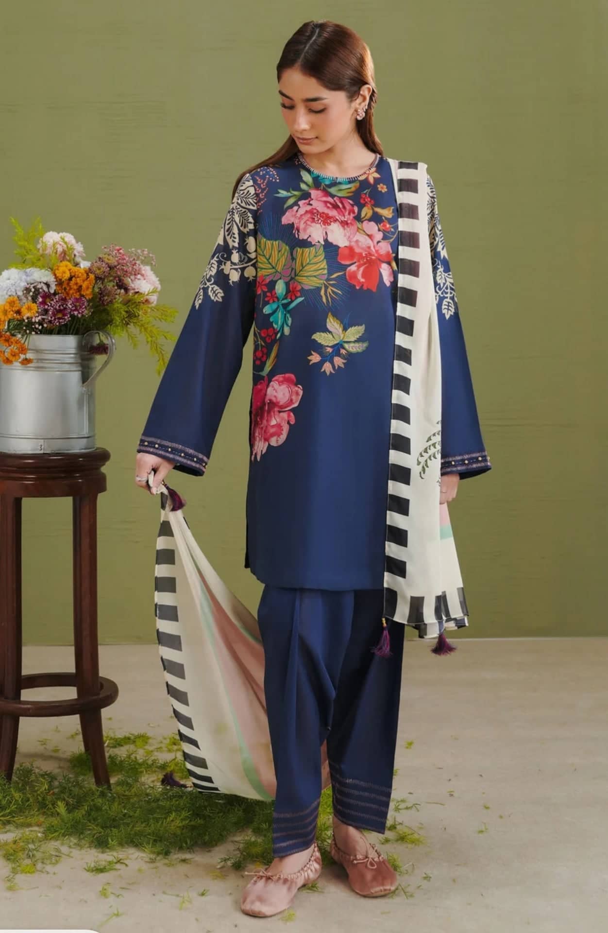 img_coco_prints_lawn_awwal_boutique