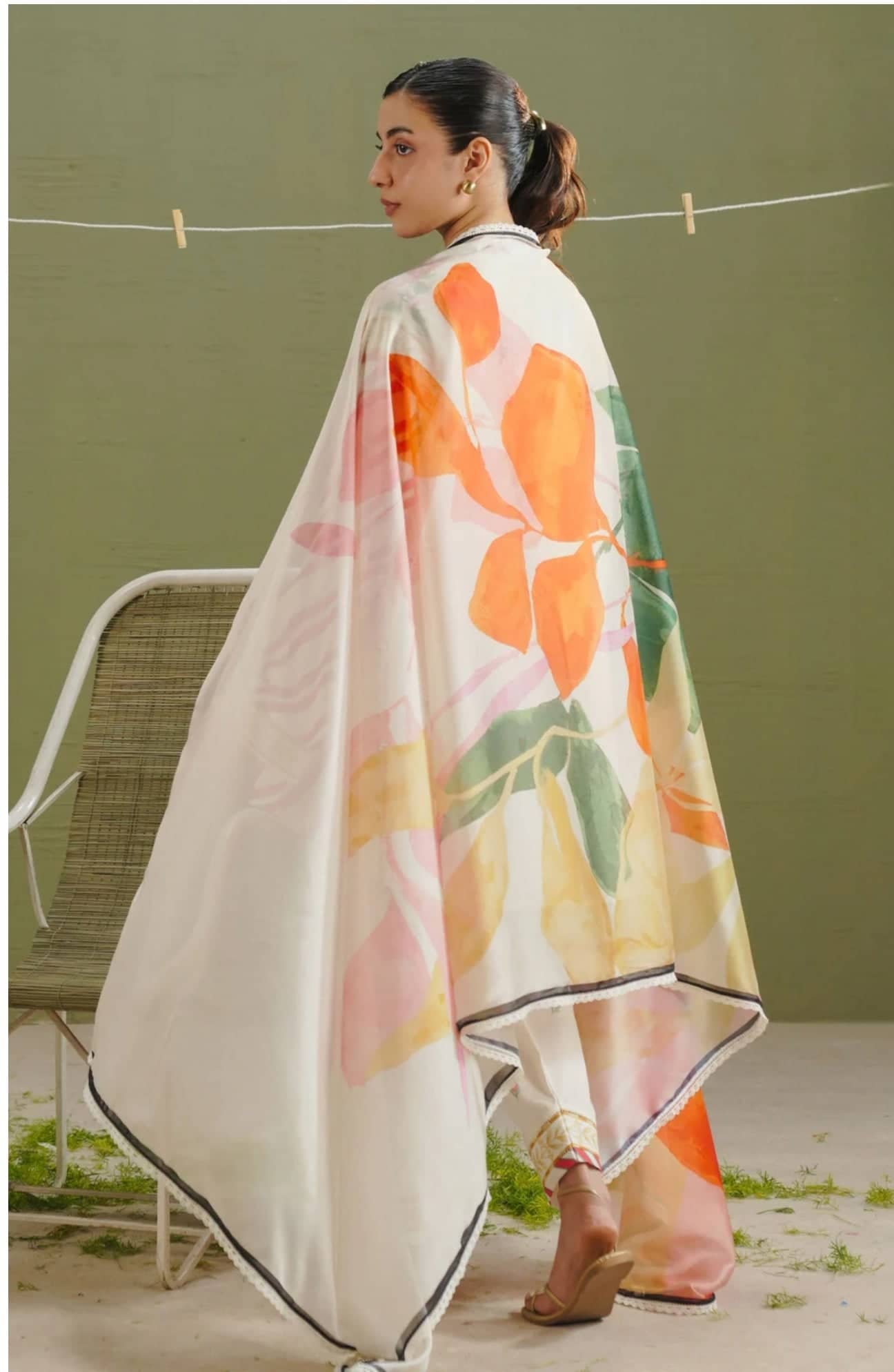 Restocked/Zara Shahjahan 26 Drop 1/Zeya 1A/Off White Floral/Silk Dupatta