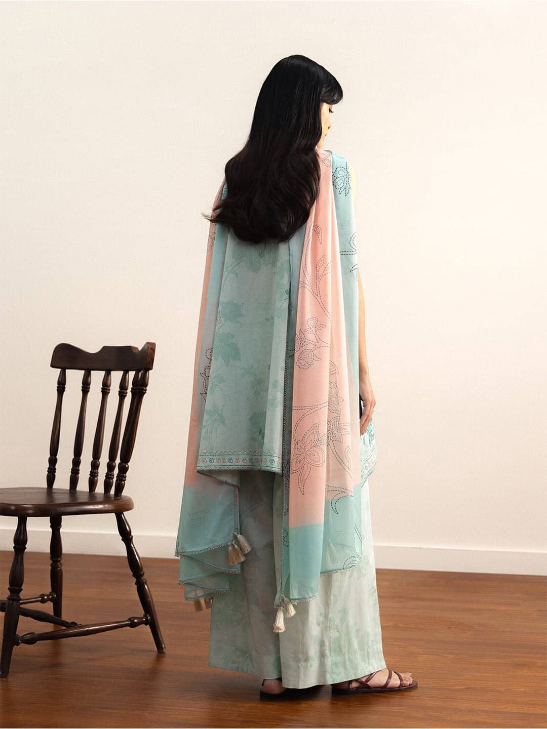 img_zara_shahjahan_coco_prints_awwal_boutique