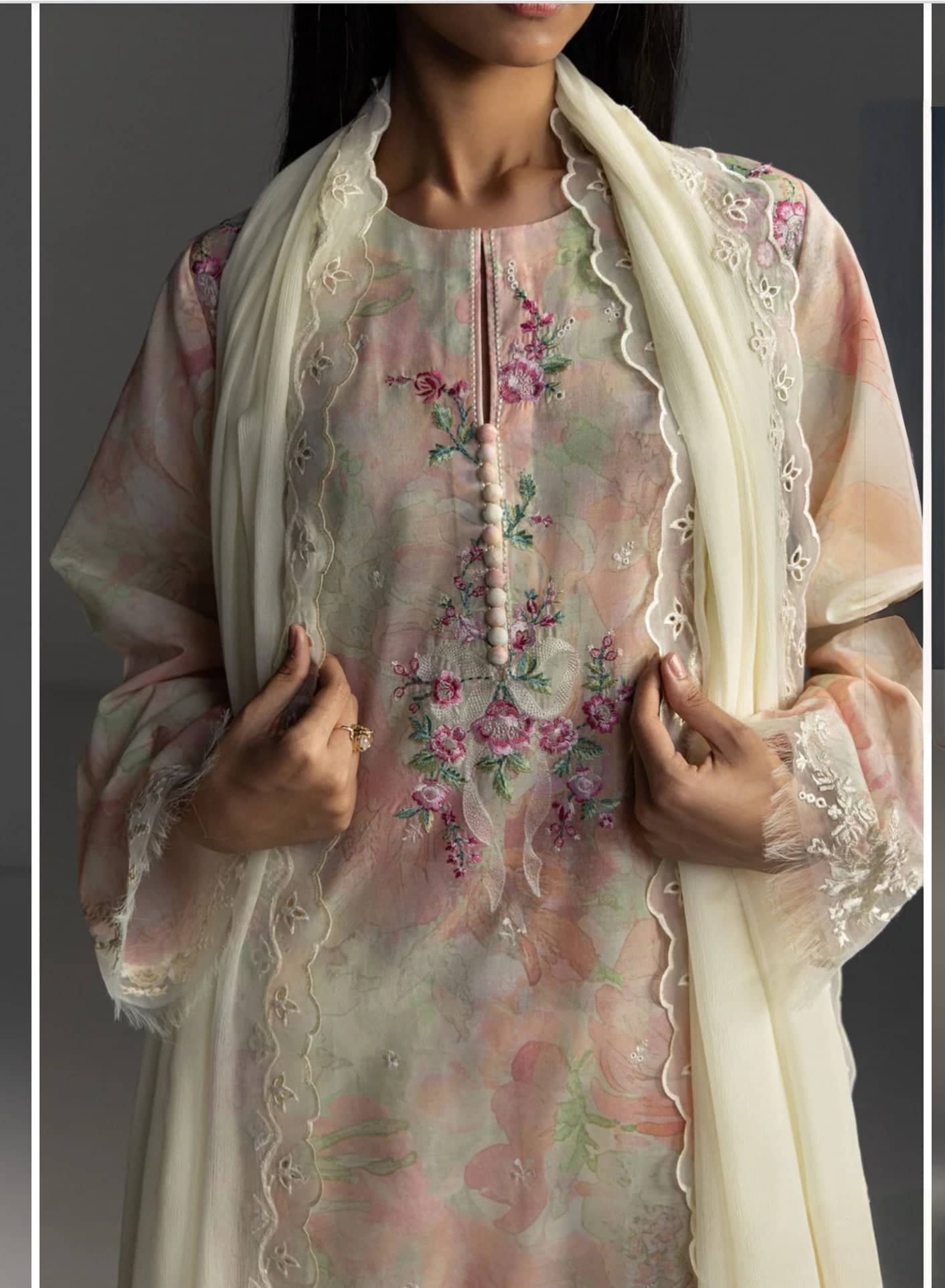 img_coco_lawn_by_zara_shahjahan_awwal_boutique