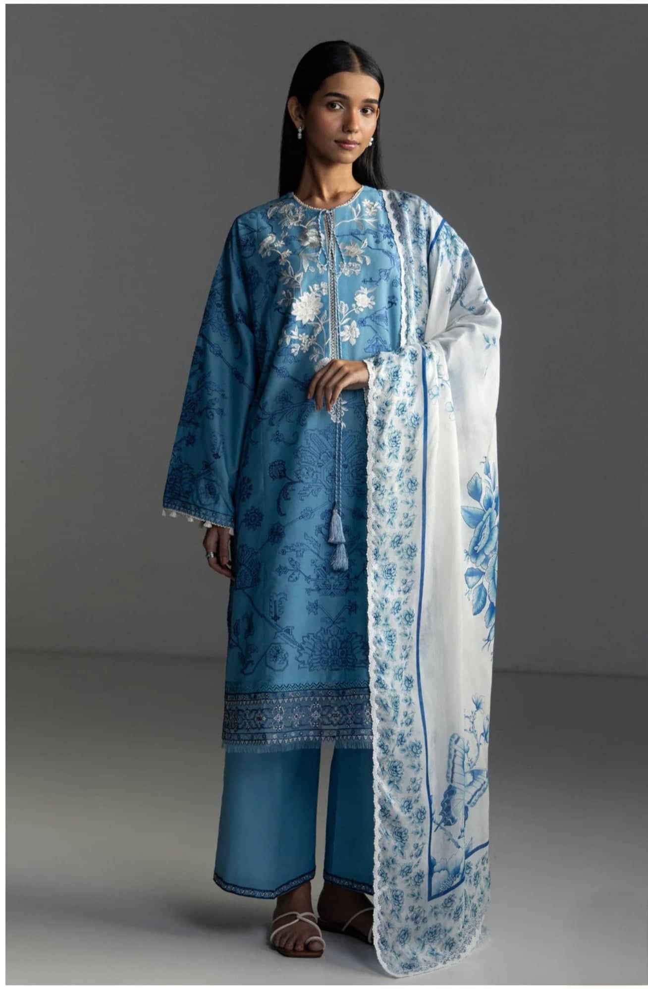 img_coco_lawn_by_zara_shahjahan_awwal_boutique