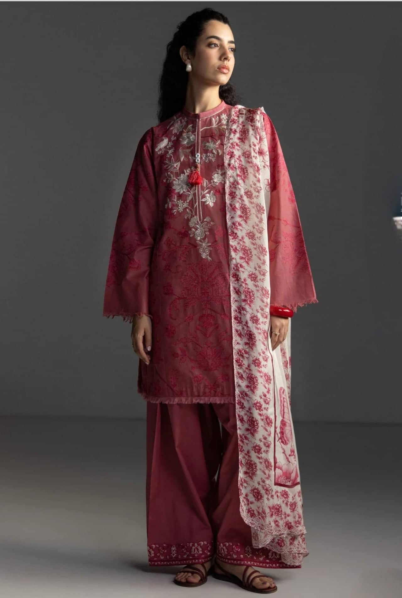 img_coco_lawn_by_zara_shahjahan_awwal_boutique